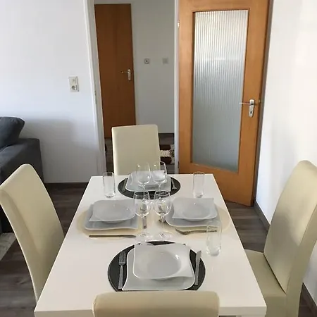 Apartman Augsburger *